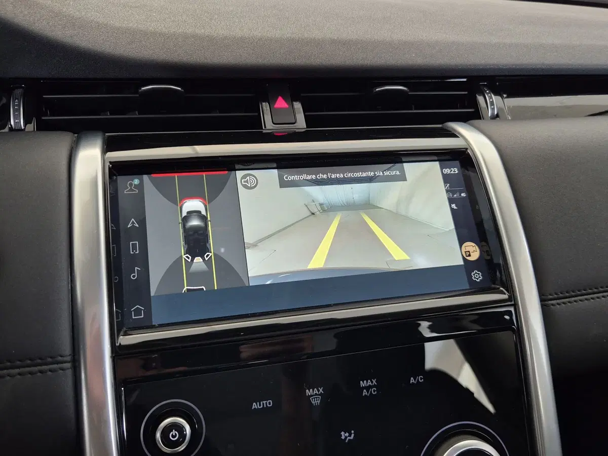 Land Rover Discovery Sport usata a Torino (16)