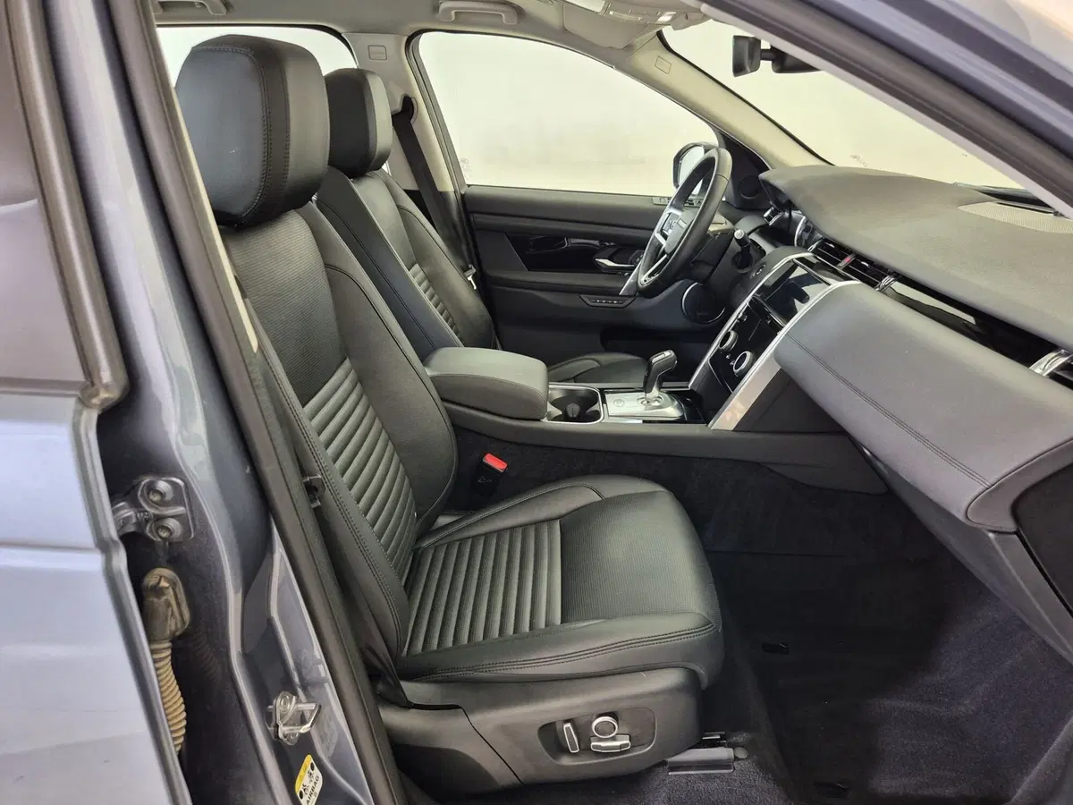 Land Rover Discovery Sport usata a Torino (3)