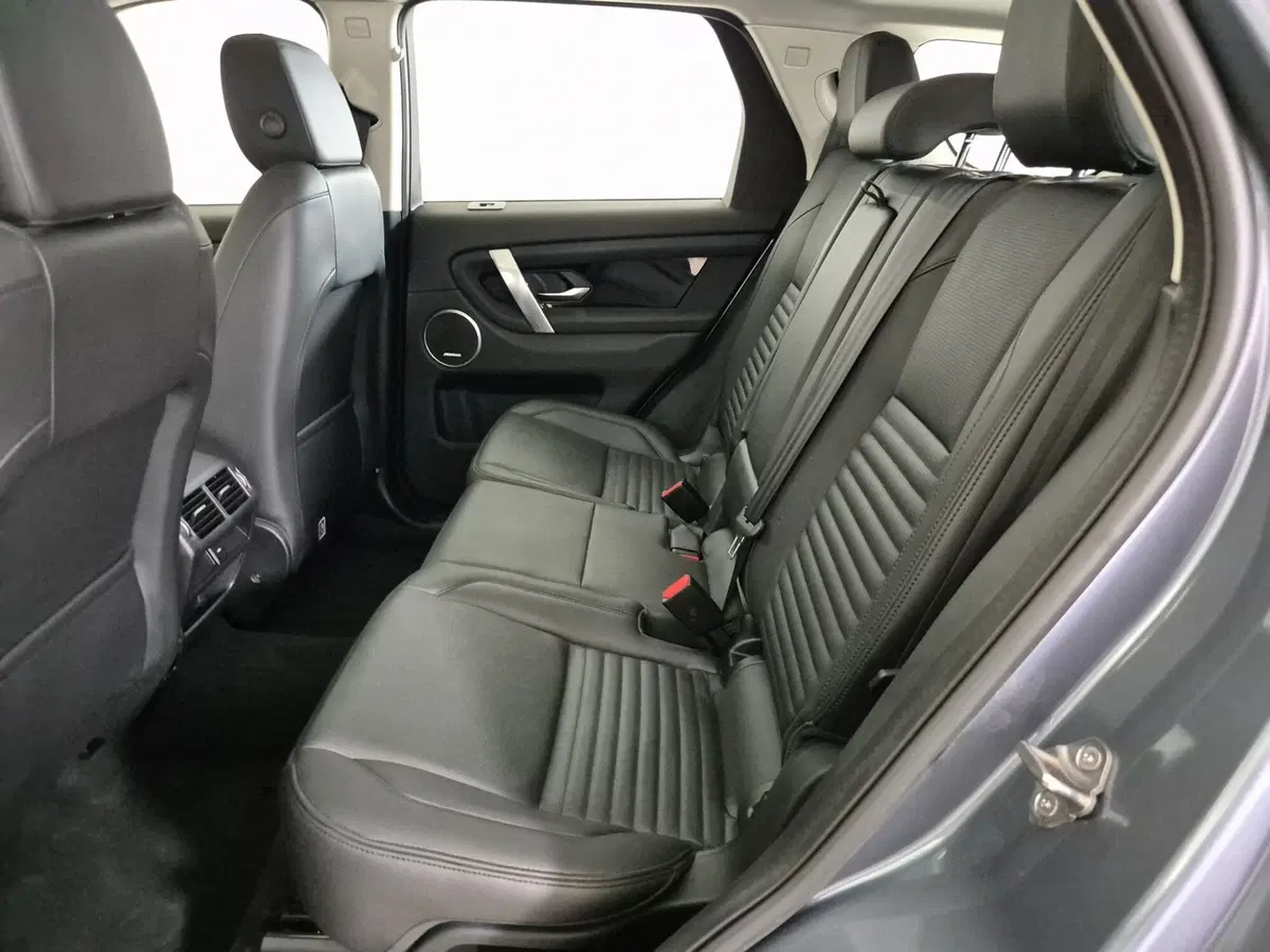 Land Rover Discovery Sport usata a Torino (5)