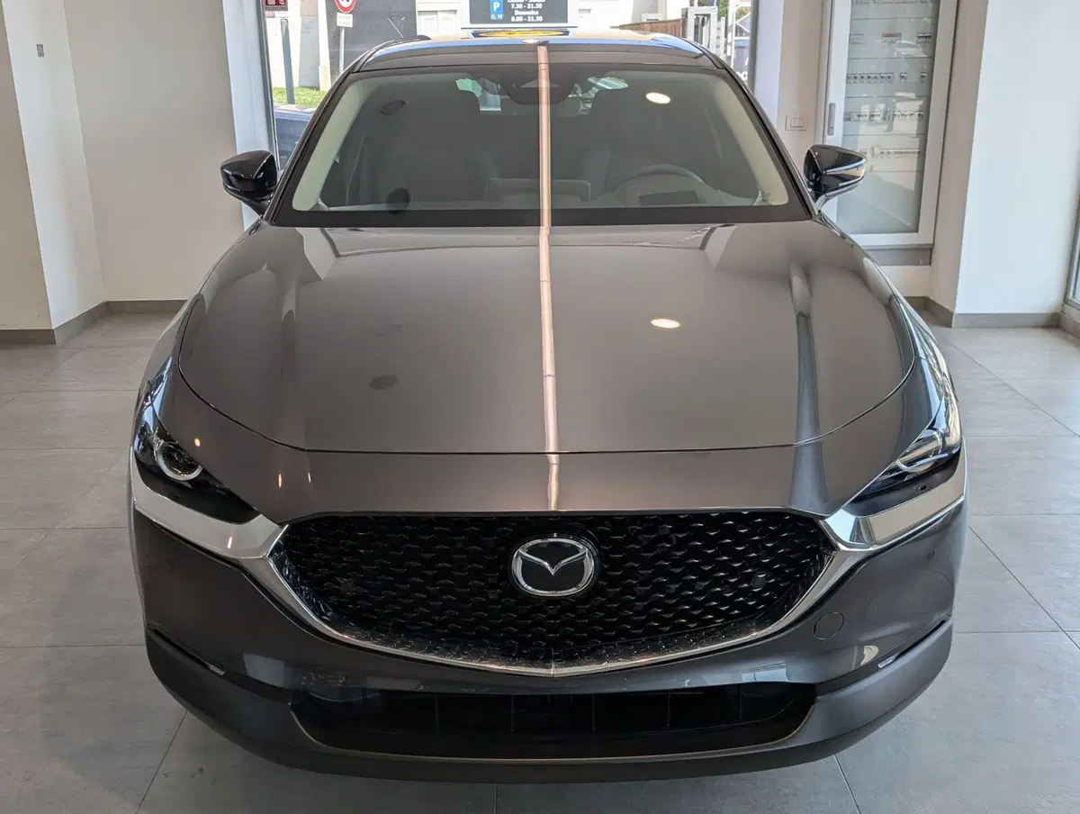 Mazda CX-30 nuova a Napoli (2)