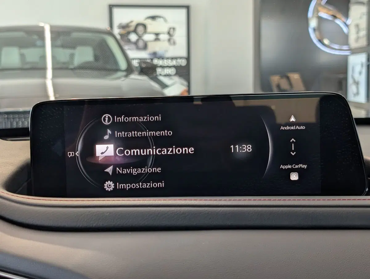 Mazda CX-30 nuova a Napoli (8)