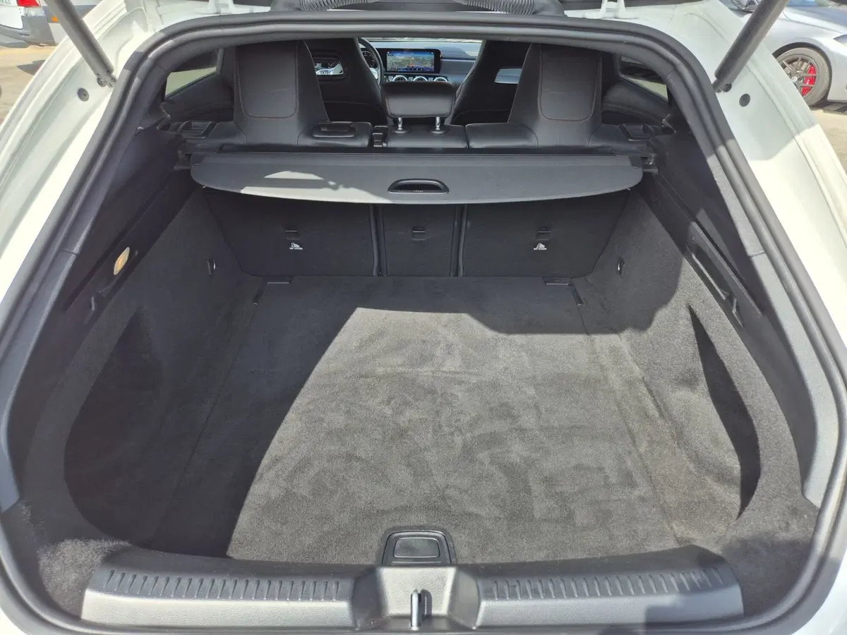 Mercedes-Benz CLA Shooting Brake usata  (11)