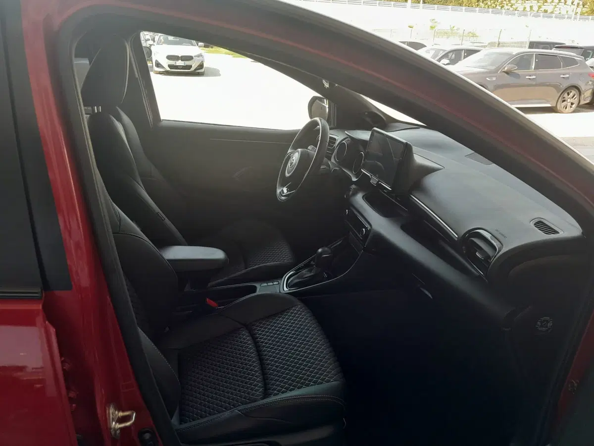 Toyota Yaris usata a Asti (10)