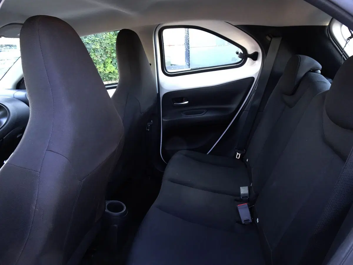Toyota Aygo X usata a Treviso (10)