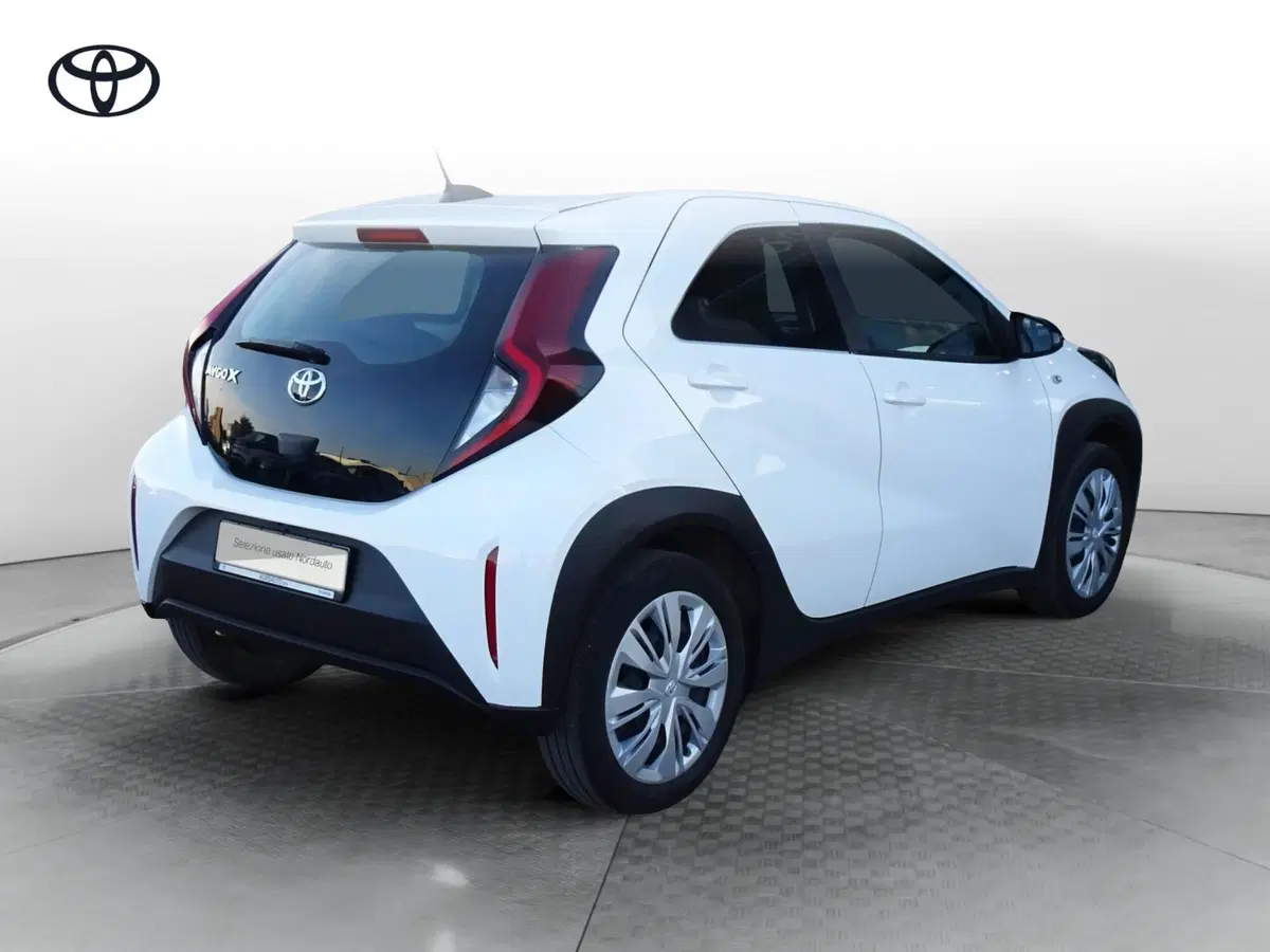 Toyota Aygo X usata a Treviso (7)