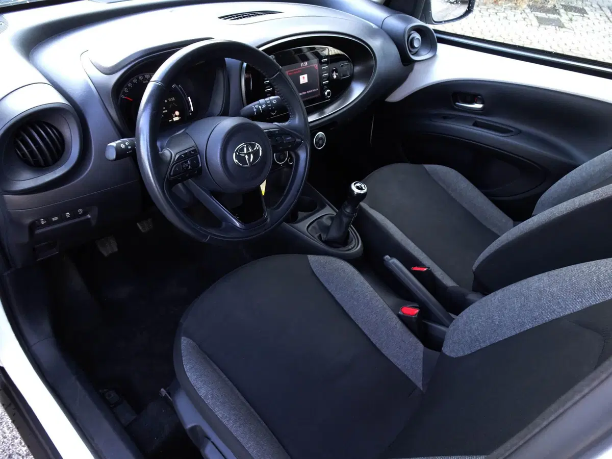 Toyota Aygo X usata a Treviso (8)