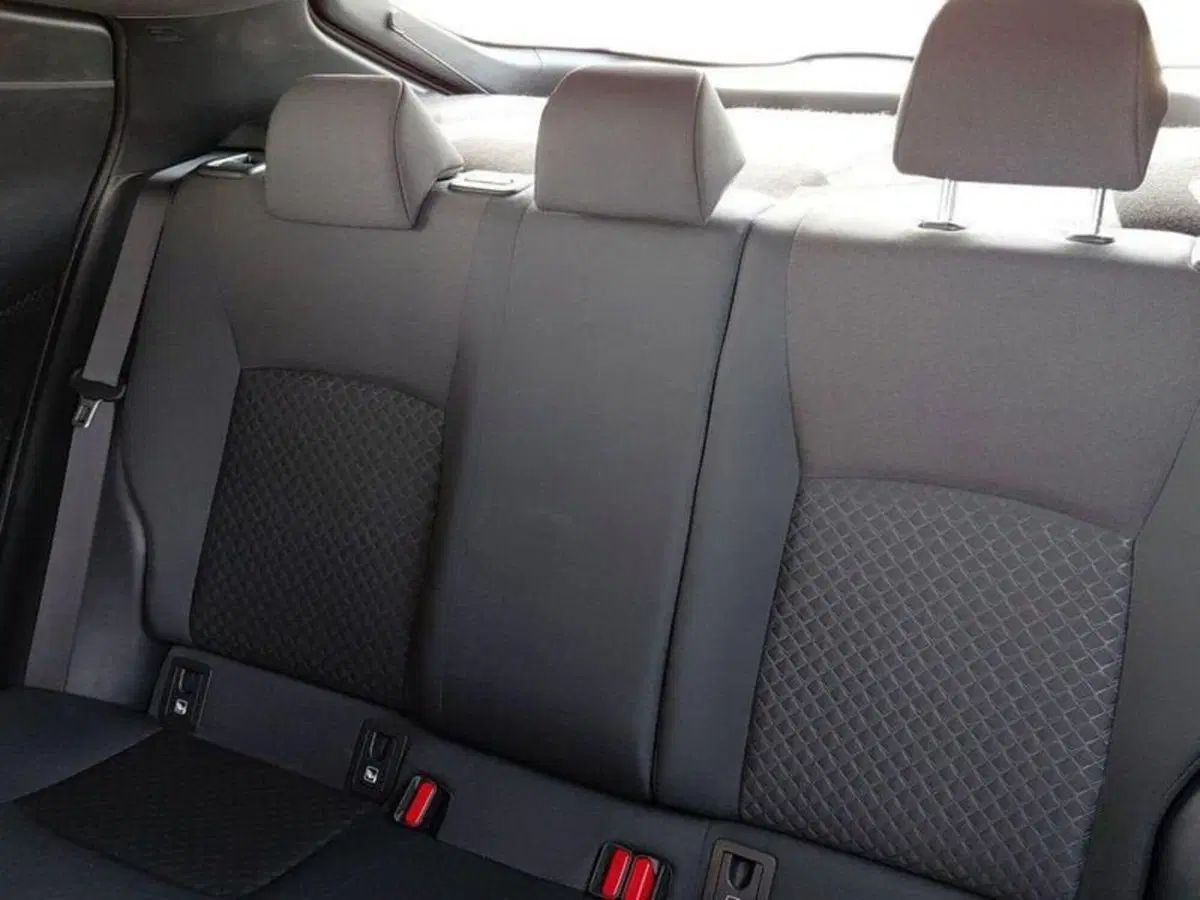 Toyota Toyota C-HR usata a Cagliari (10)