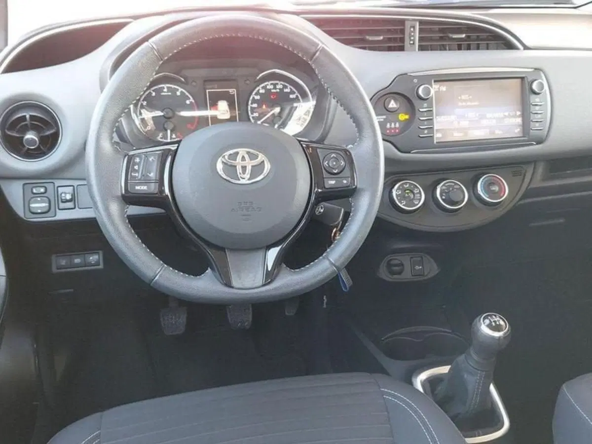 Toyota Yaris usata a Cagliari (7)