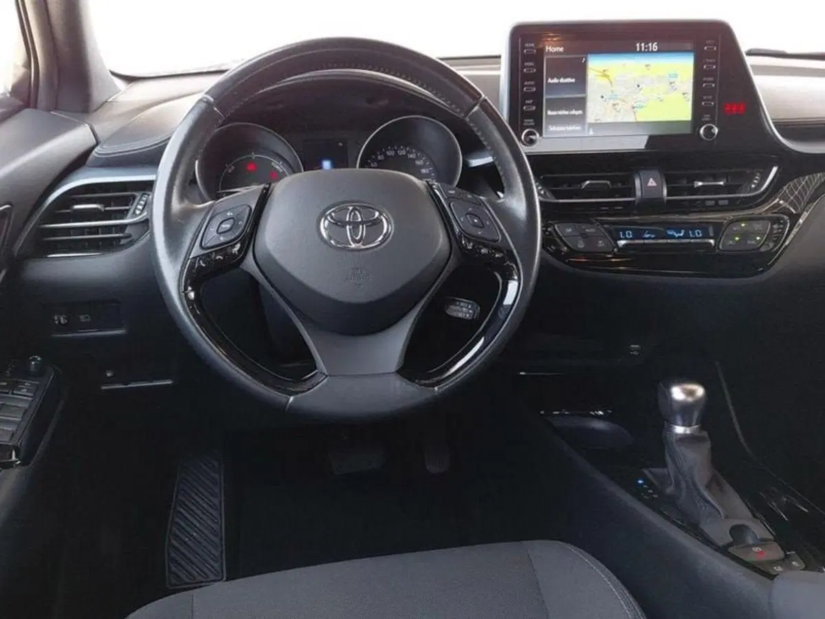 Toyota Toyota C-HR usata a Cagliari (8)