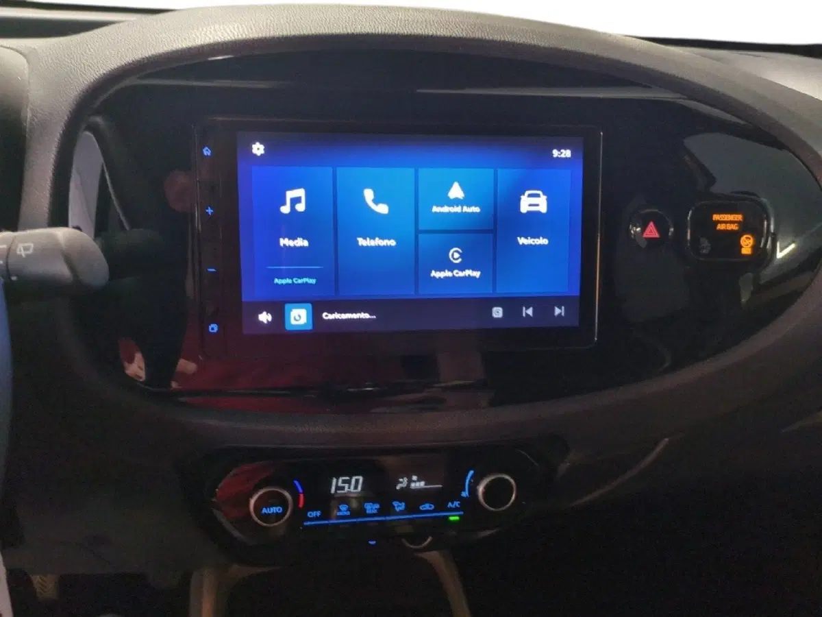 Toyota Aygo X usata a Milano (14)
