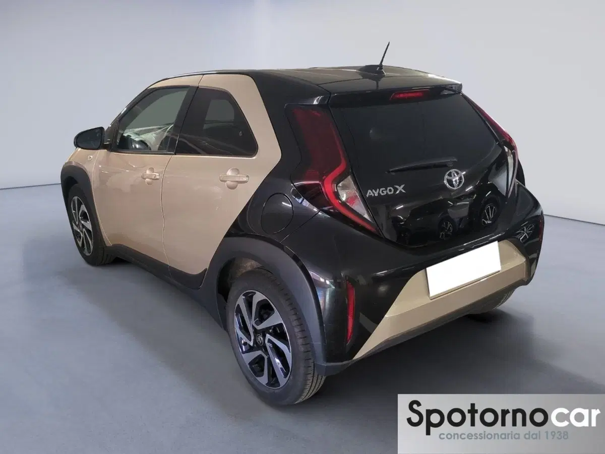 Toyota Aygo X usata a Milano (4)