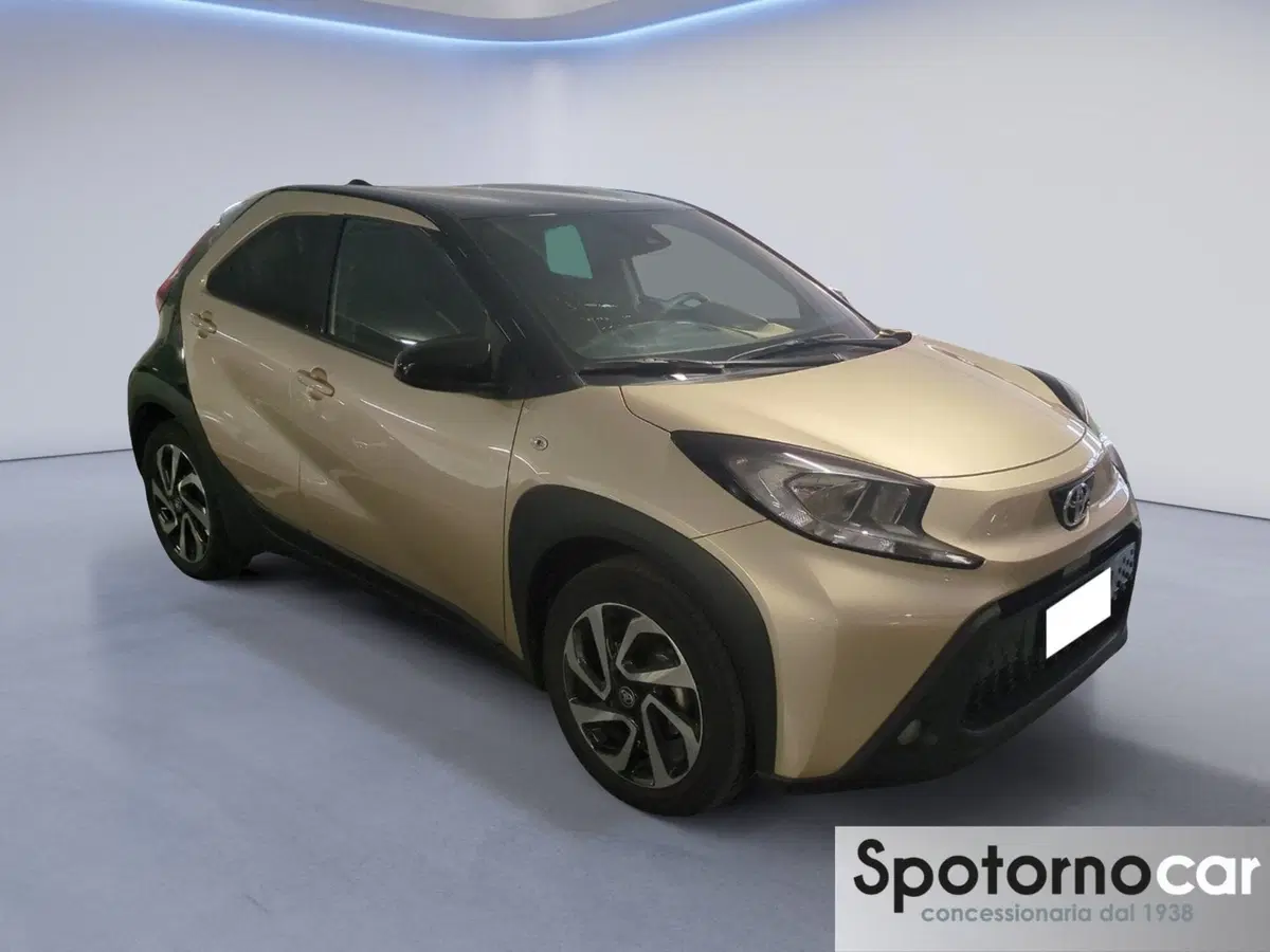 Toyota Aygo X usata a Milano (8)