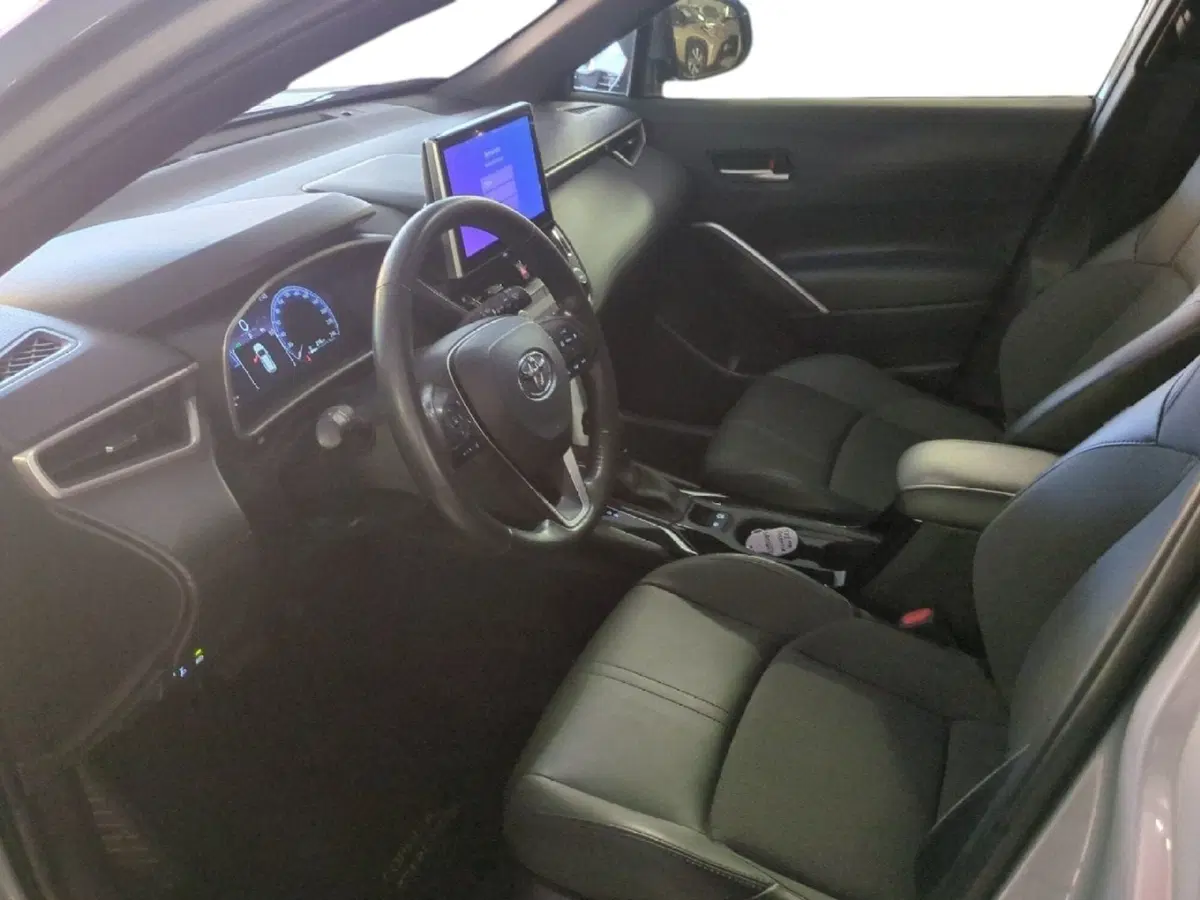 Toyota Corolla Cross Hybrid usata a Milano (13)