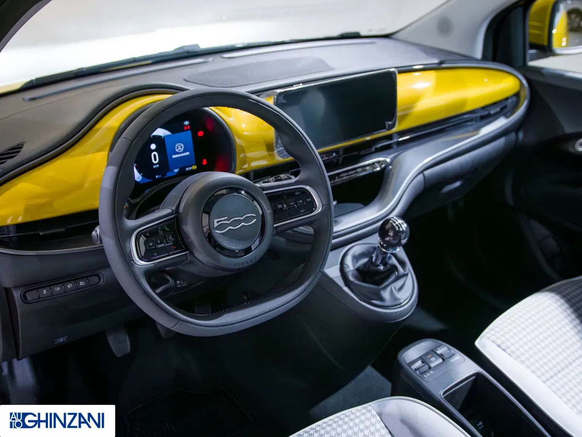 Fiat 500 nuova a Bergamo (11)