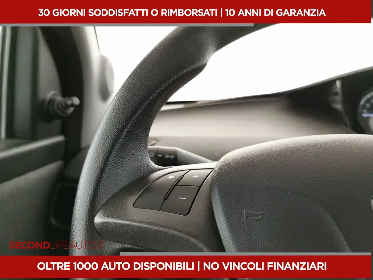 Lancia Ypsilon usata a Chieti (13)
