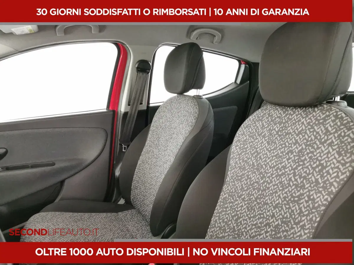 Lancia Ypsilon usata a Chieti (7)