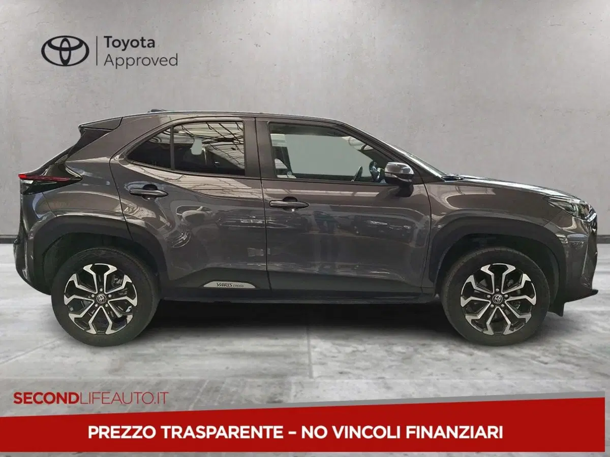 Toyota Yaris Cross usata a Chieti (11)