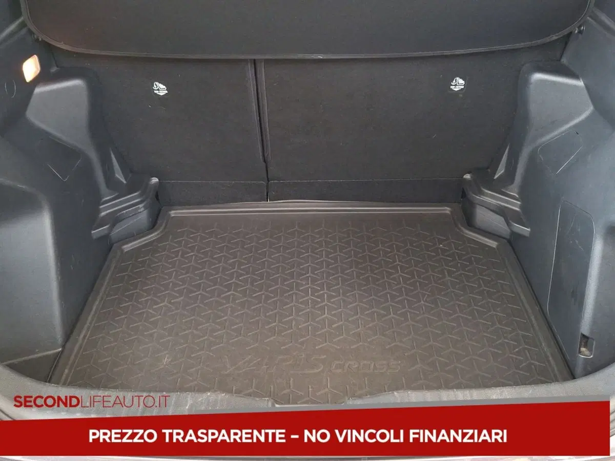Toyota Yaris Cross usata a Chieti (13)