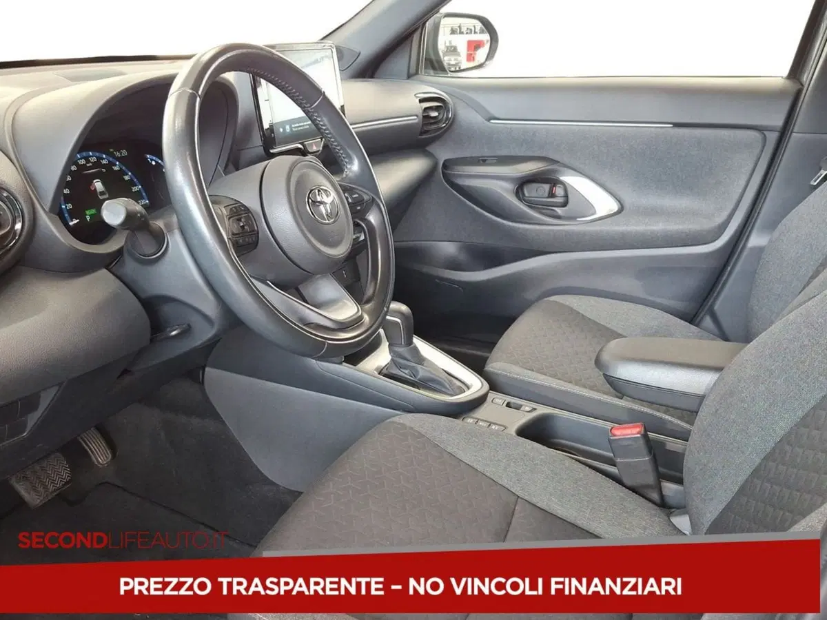 Toyota Yaris Cross usata a Chieti (14)