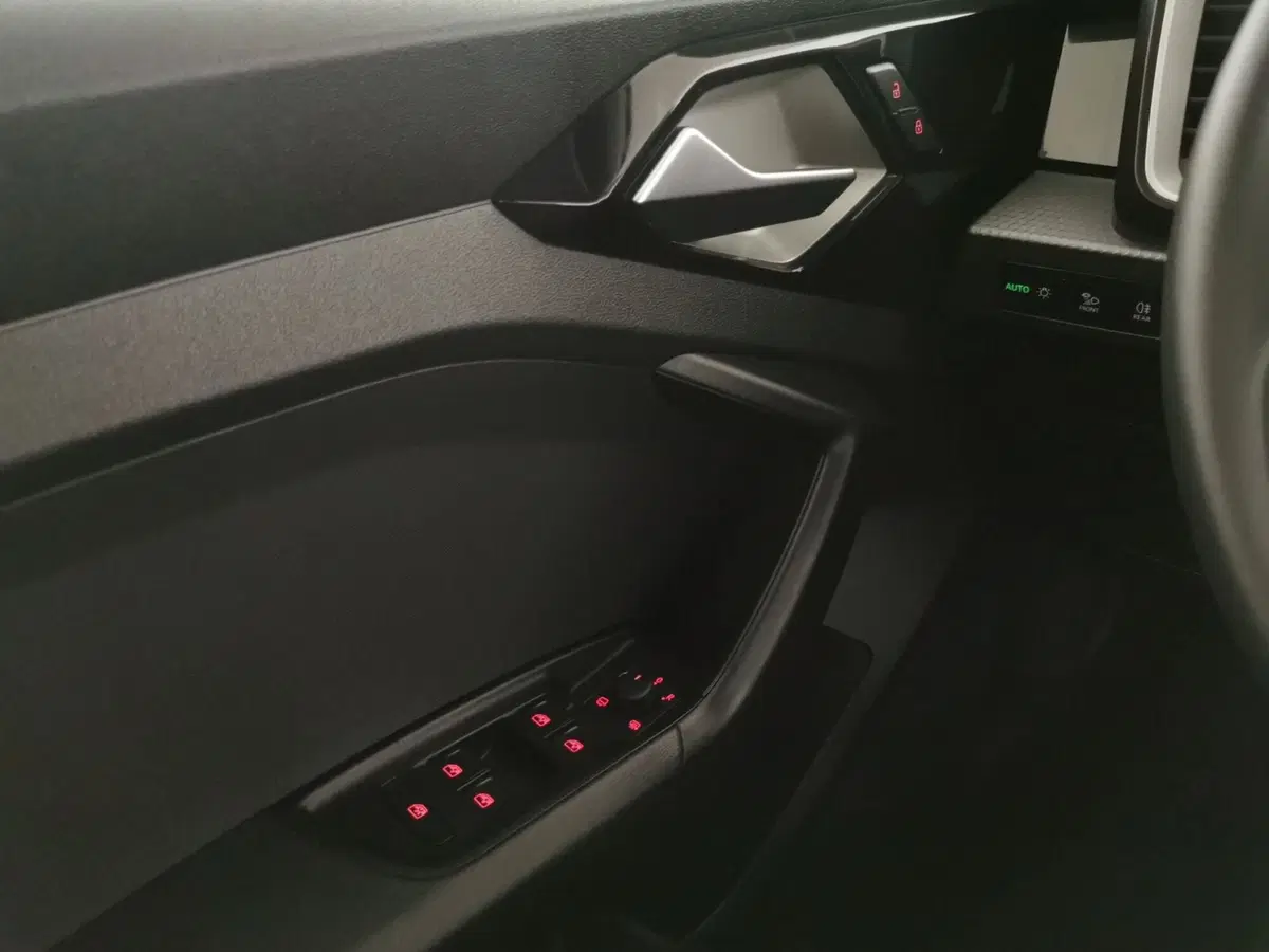 Audi A1 allstreet usata a Chieti (18)