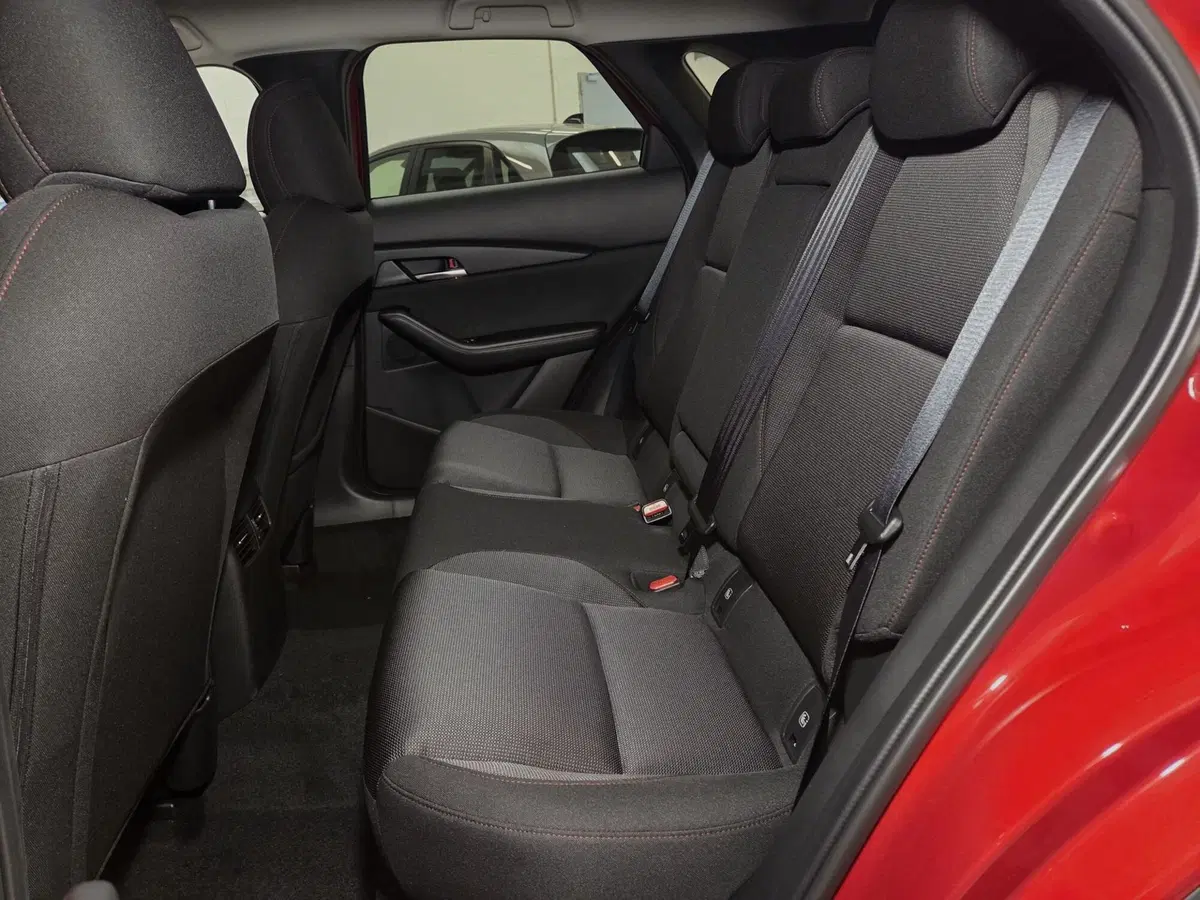 Mazda CX-30 nuova a Pavia (19)