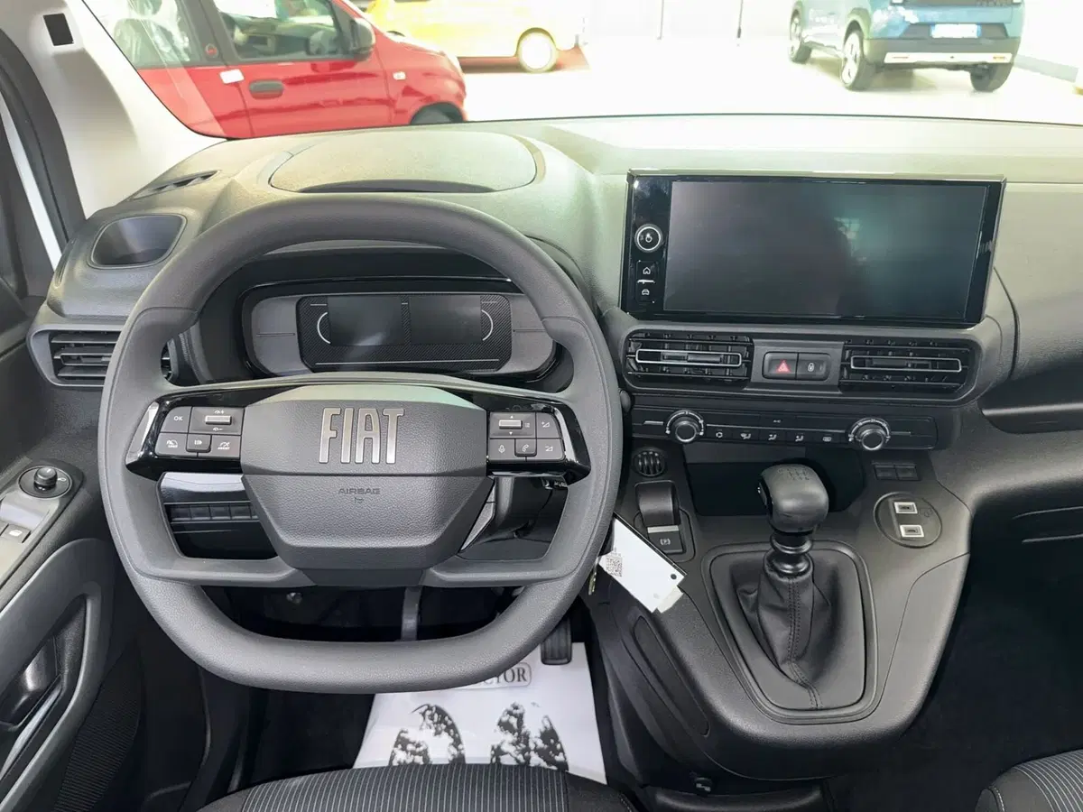 Fiat Doblò nuova a Reggio Emilia (10)