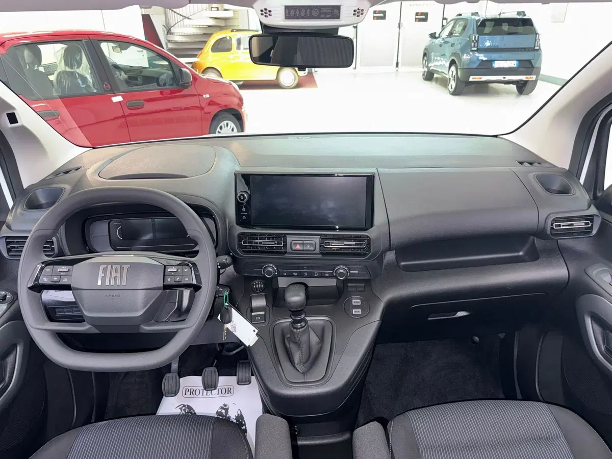Fiat Doblò nuova a Reggio Emilia (9)