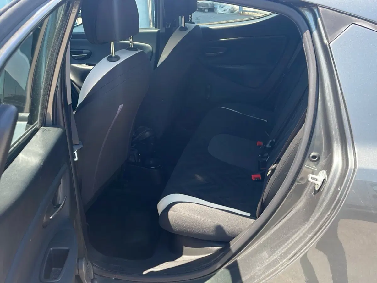 Lancia Ypsilon usata a Ravenna (15)