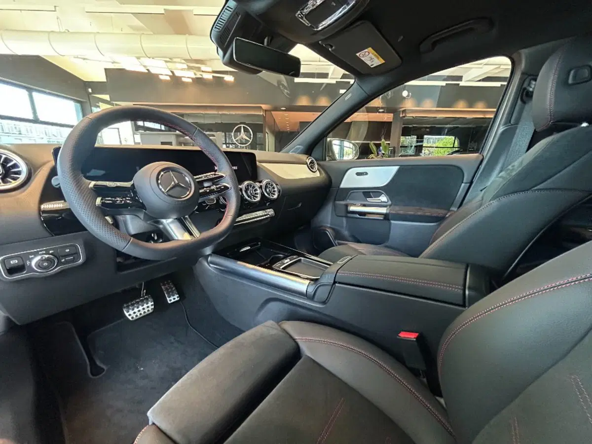 Mercedes-Benz GLA SUV usata a Siena (11)