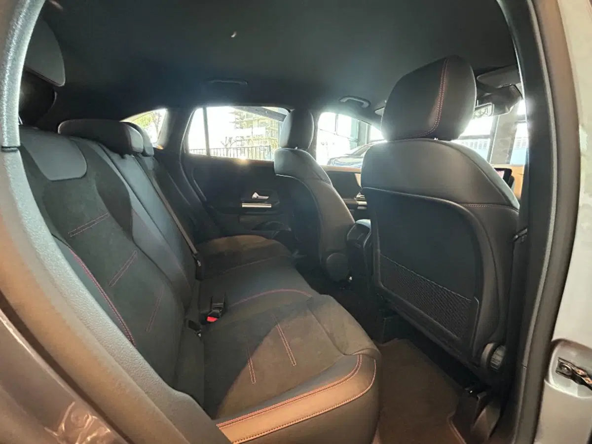 Mercedes-Benz GLA SUV usata a Siena (17)