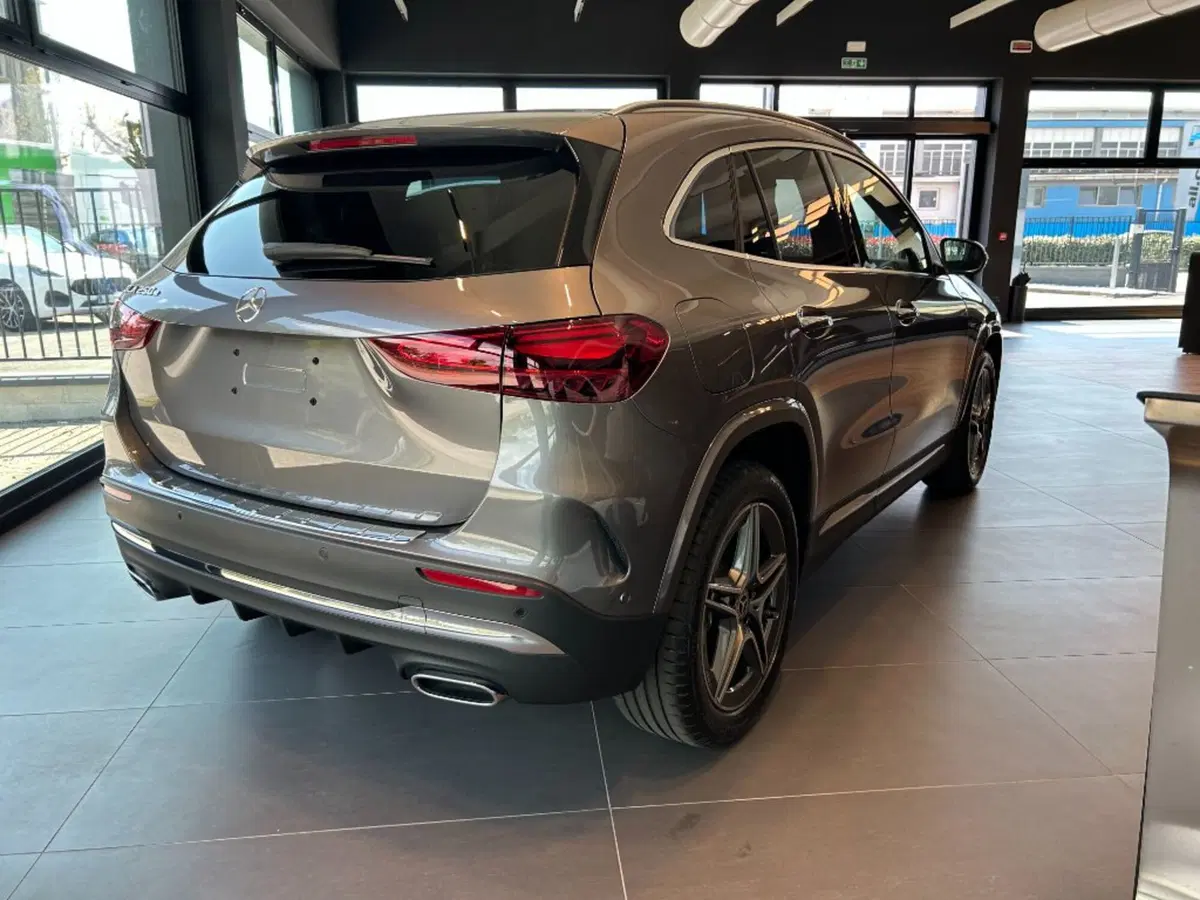 Mercedes-Benz GLA SUV usata a Siena (4)