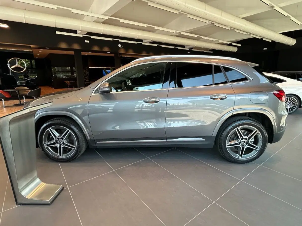 Mercedes-Benz GLA SUV usata a Siena (6)