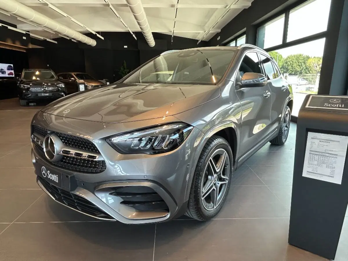Mercedes-Benz GLA SUV usata a Siena (7)