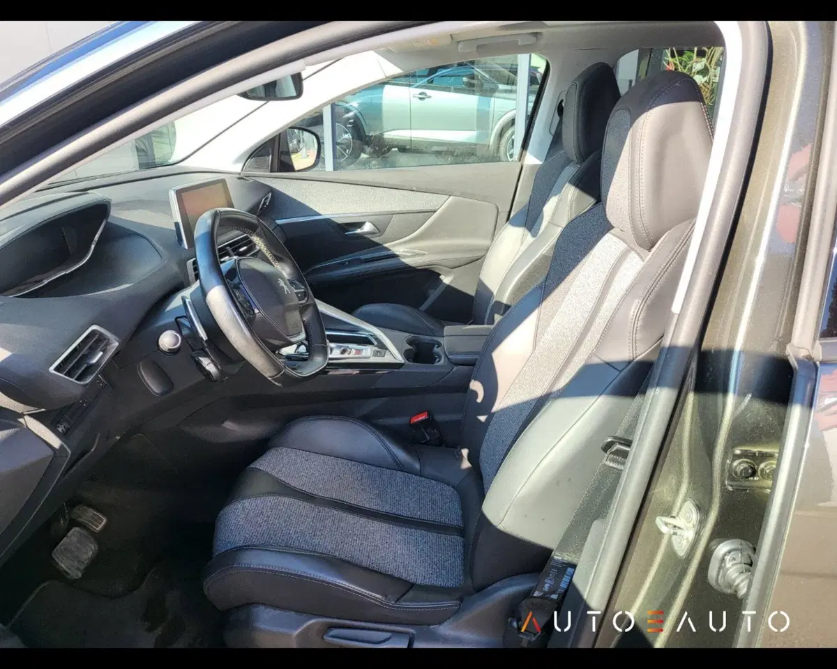 Peugeot 3008 usata a Parma (13)