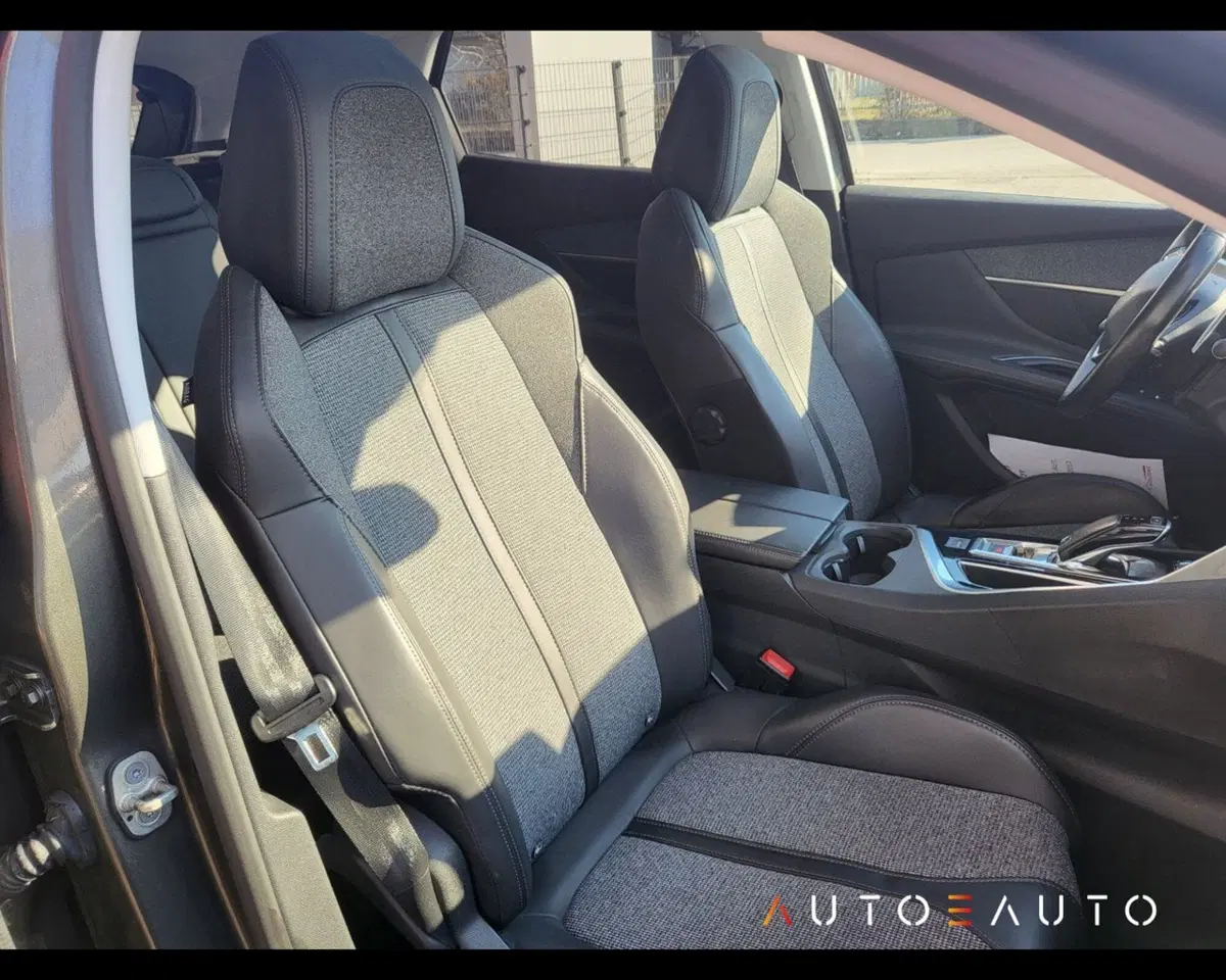 Peugeot 3008 usata a Parma (14)