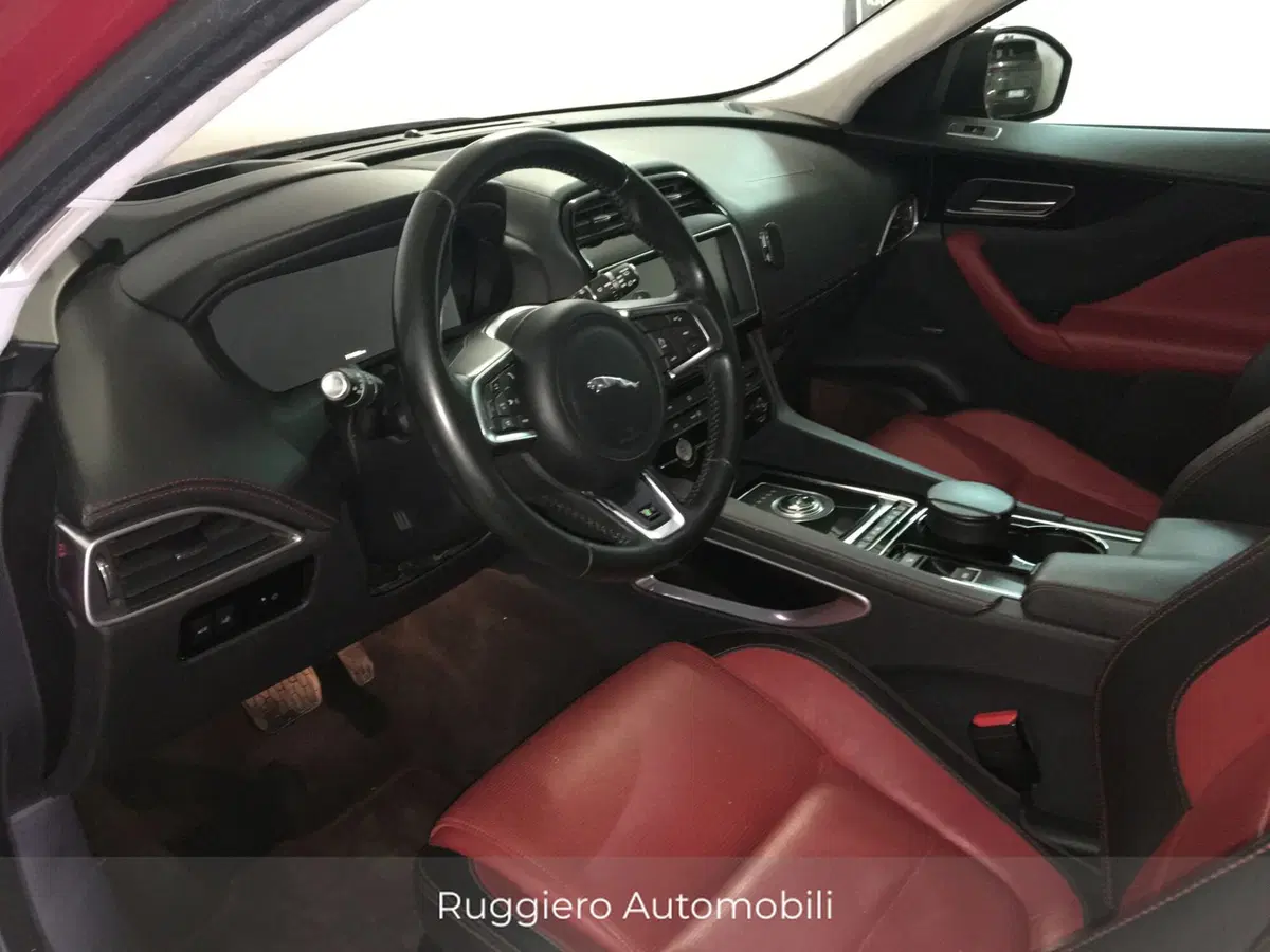 Jaguar F-Pace usata a Catanzaro (11)
