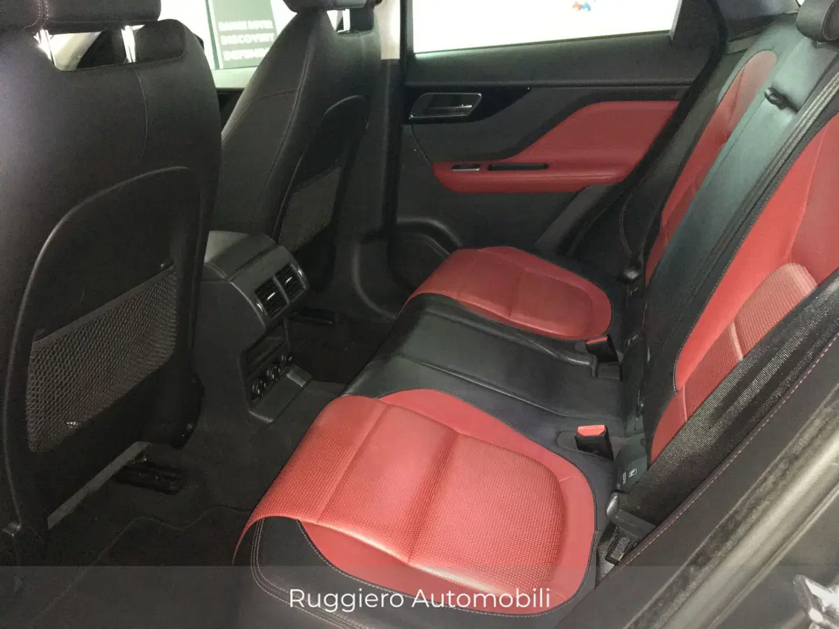 Jaguar F-Pace usata a Catanzaro (15)