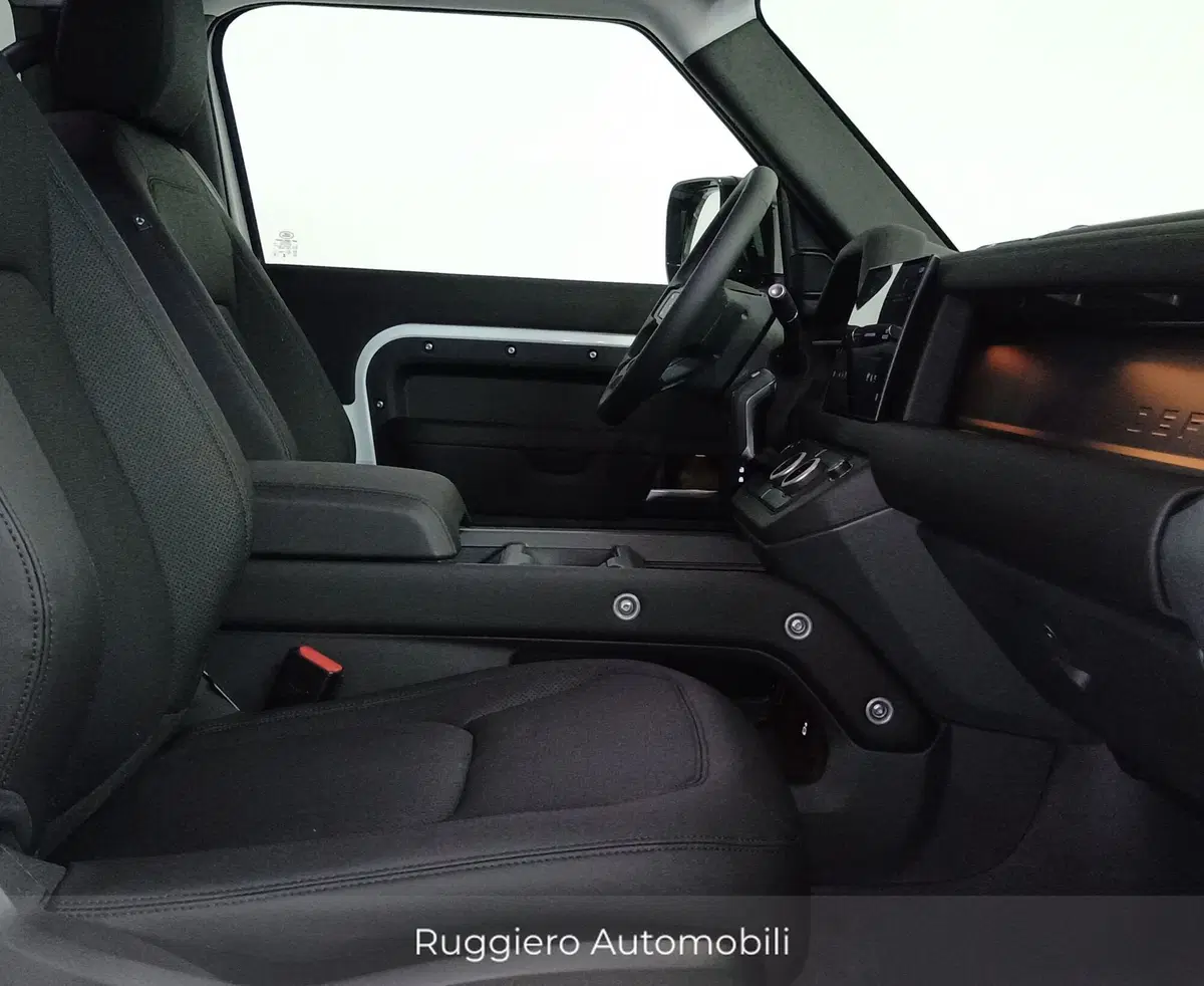 Land Rover Defender usata a Catanzaro (7)