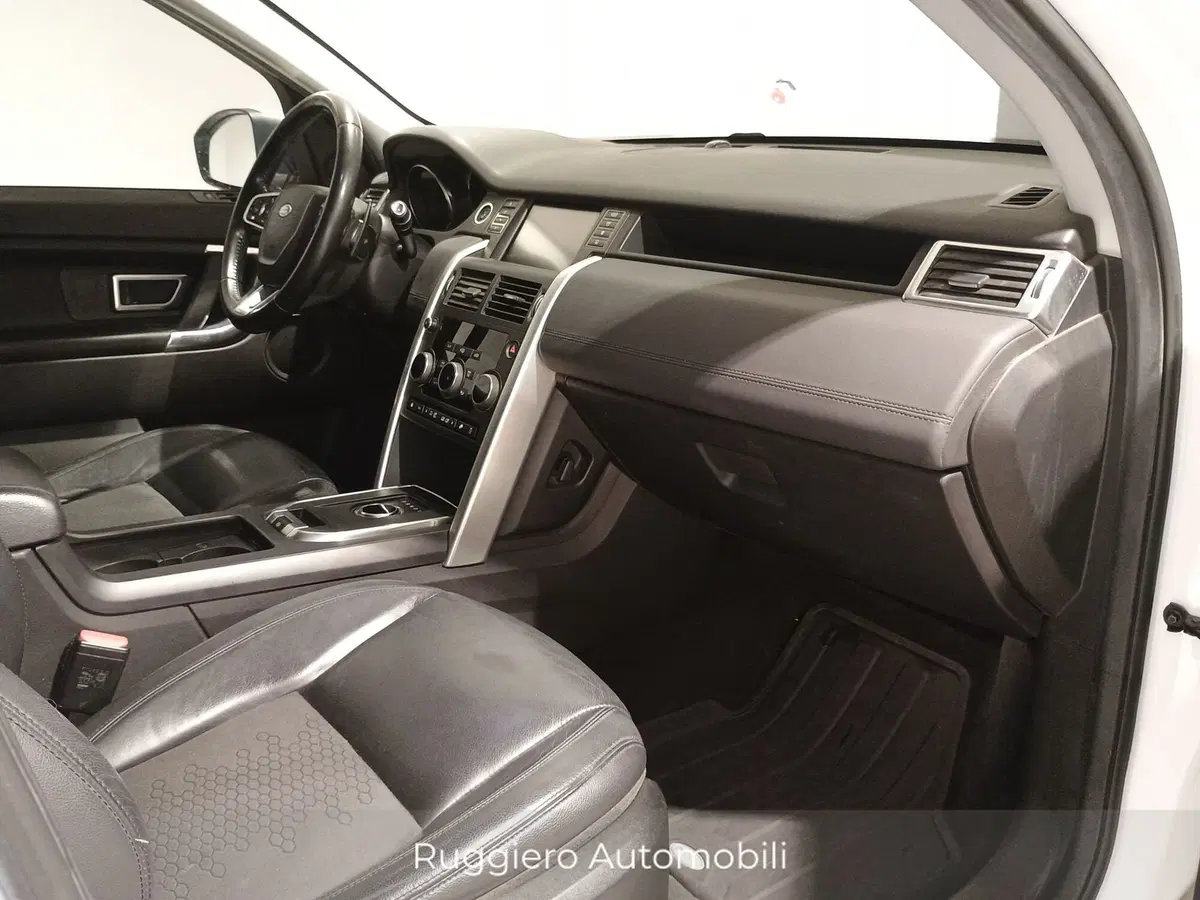 Land Rover Discovery Sport usata a Catanzaro (11)