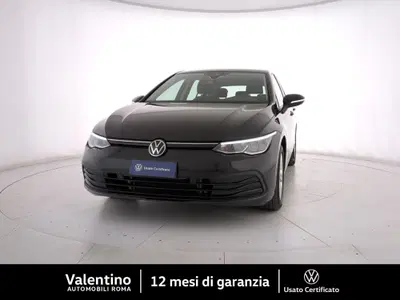 Volkswagen Golf 1.0 eTSI EVO DSG Life del 2023 usata a Roma