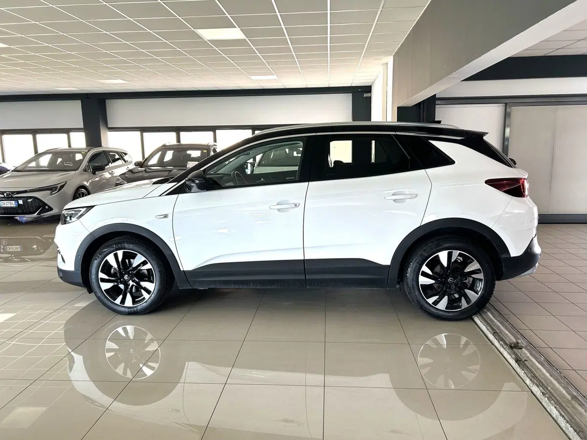 Opel Grandland X usata a Ferrara (6)