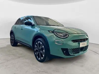 Fiat 600 1.2 hybrid La Prima 110cv auto del 2025 usata a Monopoli