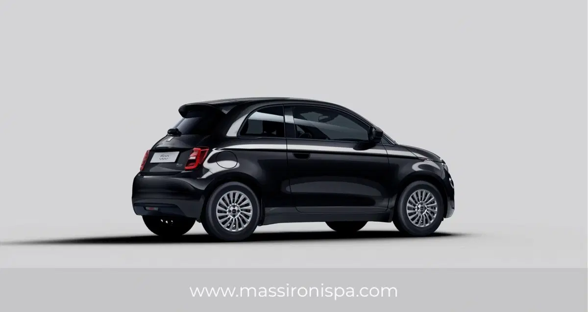 Fiat 500 Cabrio nuova a Milano (4)