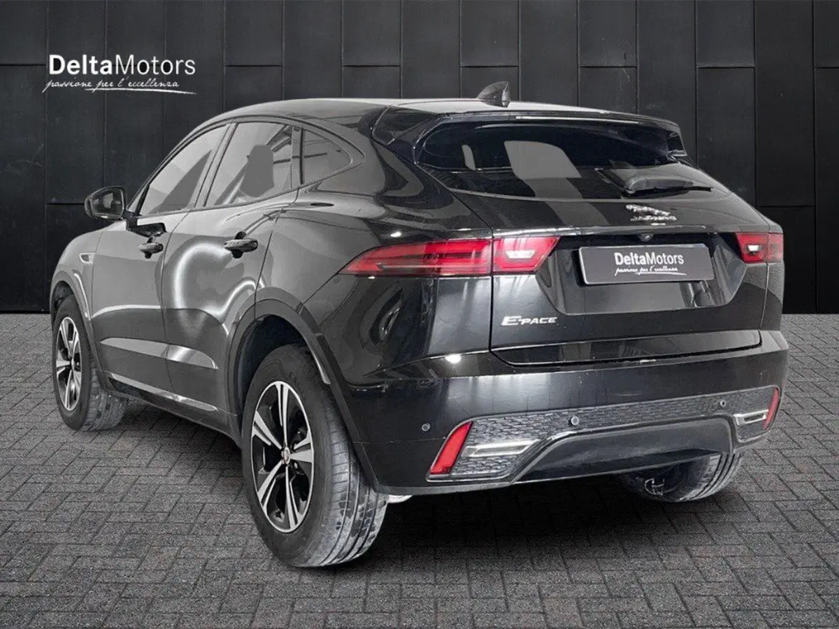 Jaguar E-Pace usata a Macerata (3)