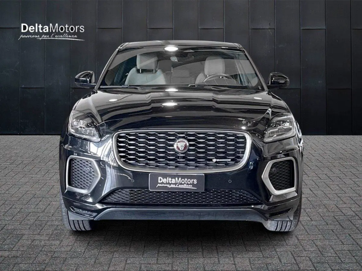Jaguar E-Pace usata a Macerata (6)