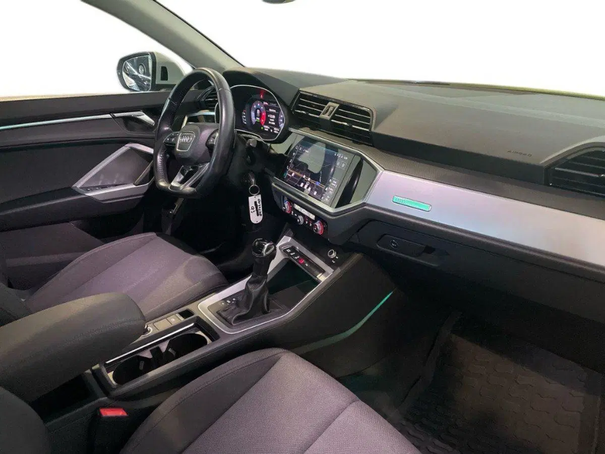 Audi Q3 Sportback usata a Macerata (12)