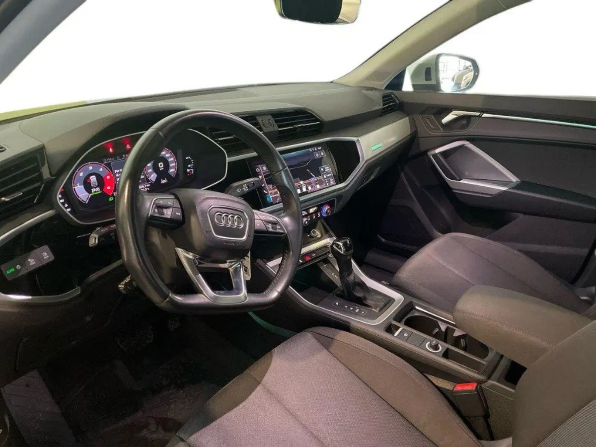 Audi Q3 Sportback usata a Macerata (16)