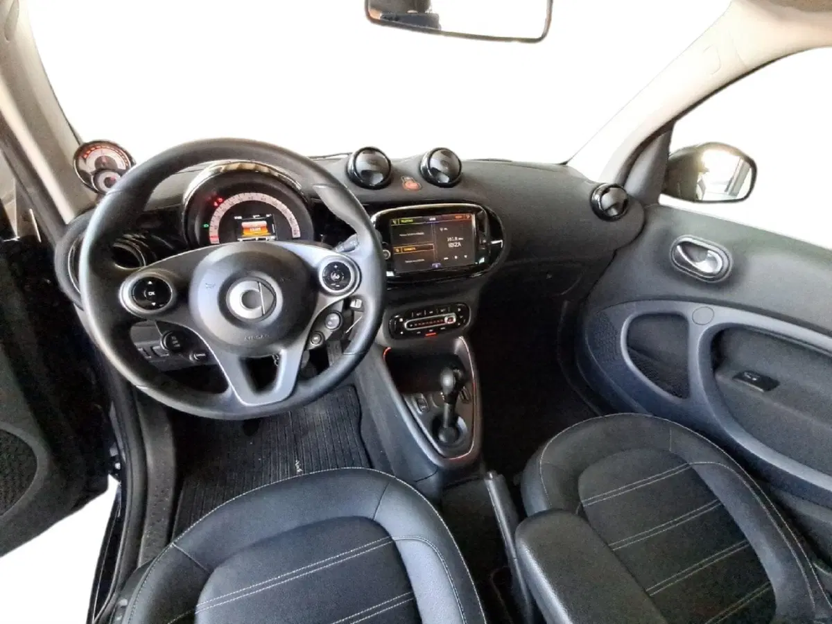 smart Fortwo usata a Salerno (11)