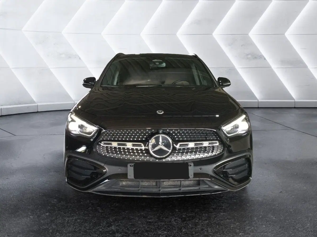 Mercedes-Benz GLA SUV usata a Caserta (2)