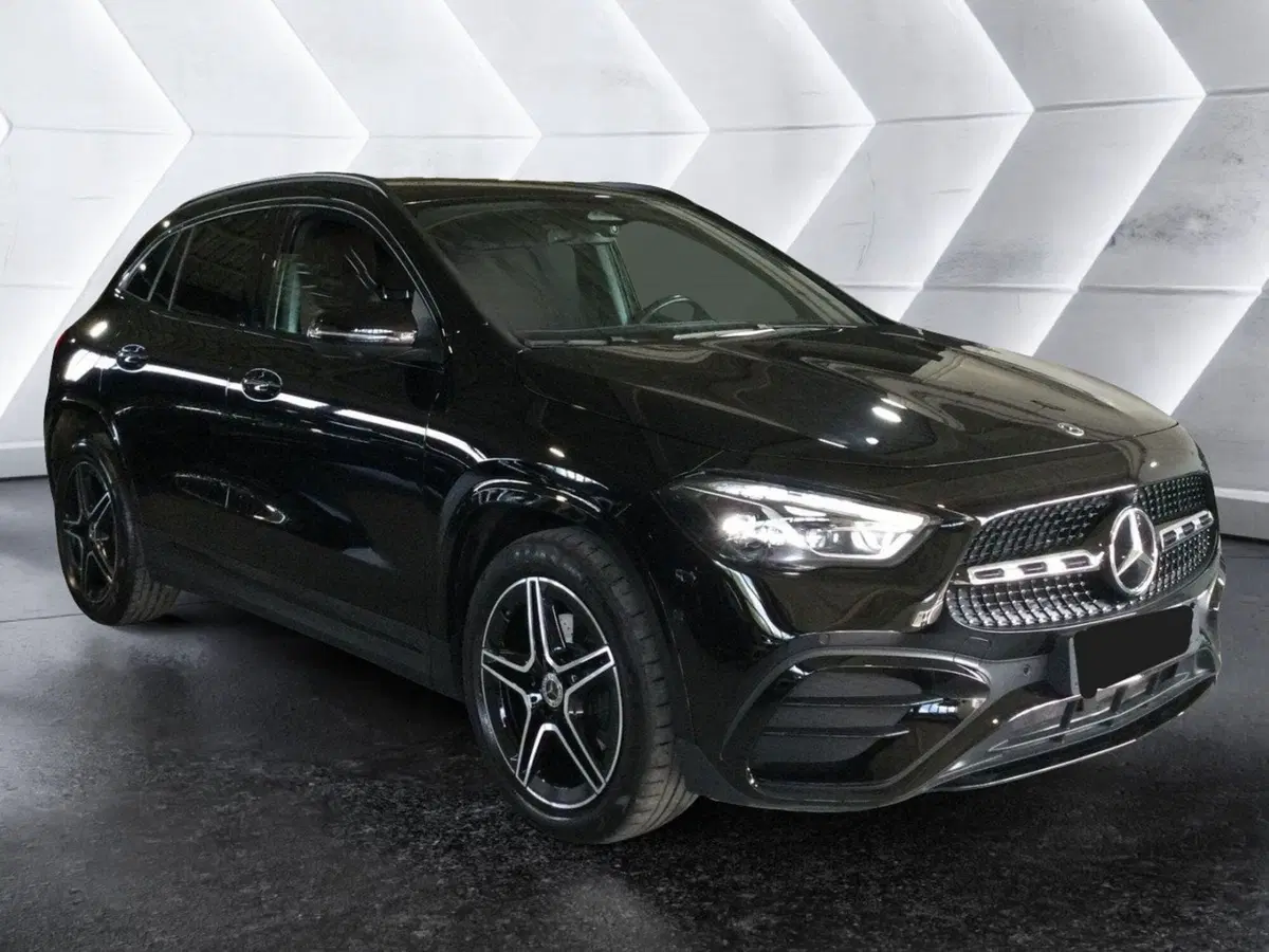 Mercedes-Benz GLA SUV usata a Caserta (3)